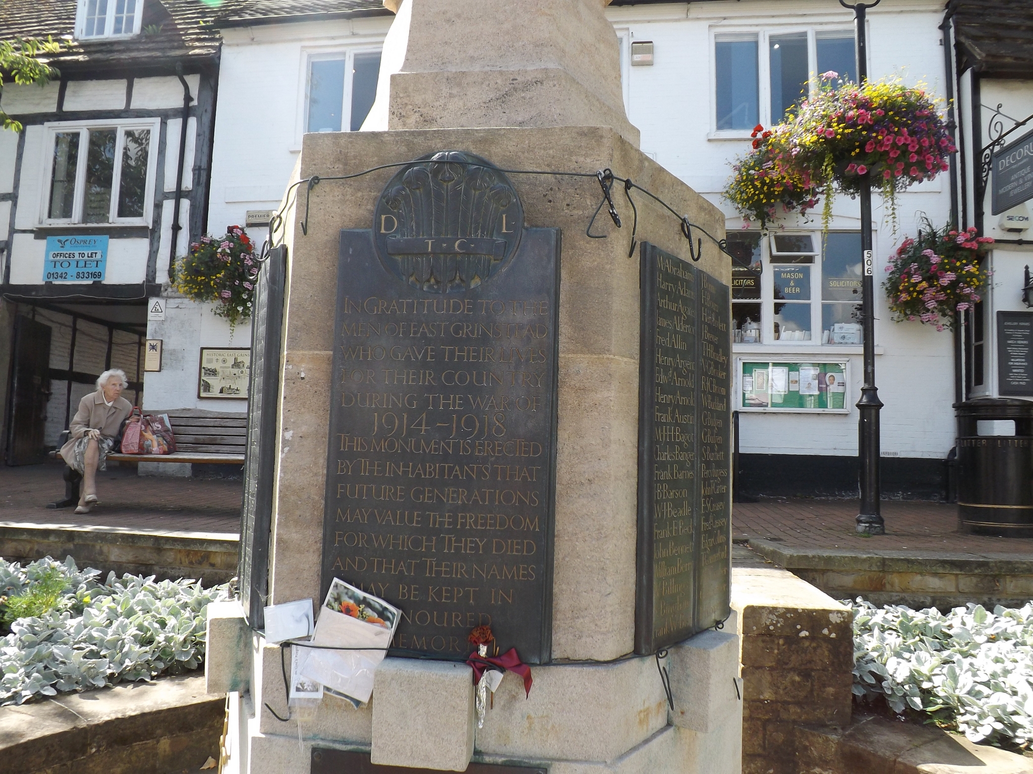Men of East Grinstead WW1 War Memorials Online